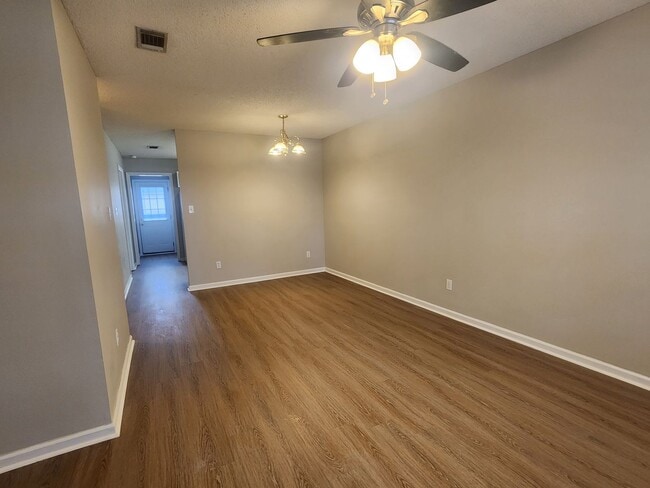 6000 Susan Cir in Valdosta, GA - Building Photo - Building Photo