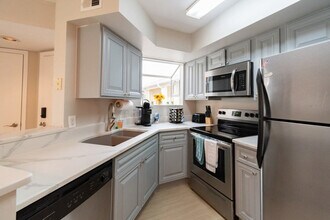 1999 Island Club Dr in Melbourne, FL - Building Photo - Building Photo