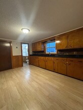 72 Wyoming Ave-Unit -1 in Malden, MA - Foto de edificio - Building Photo