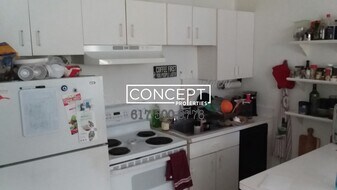 61 S Huntington Ave, Unit 103 in Boston, MA - Building Photo