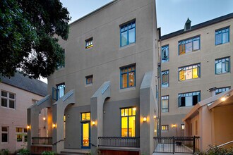Wesley House in Berkeley, CA - Building Photo - Building Photo