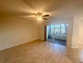 15105 Glenmoor Dr in West Palm Beach, FL - Building Photo - Building Photo