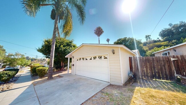 5012 Tierra Baja Way in San Diego, CA - Building Photo - Building Photo