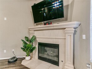 517 Apple Tree Ln in Moore, OK - Building Photo - Building Photo