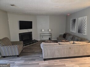 2168 Palmyra Dr in Marietta, GA - Building Photo - Building Photo