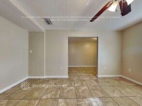 2606 Whitewood Rd in Mulberry, FL - Foto de edificio - Building Photo