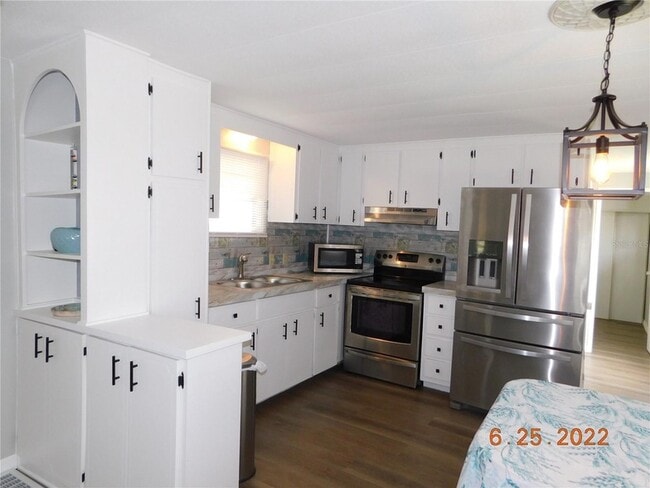 3111 Dorothy Pl in Ellenton, FL - Building Photo - Building Photo