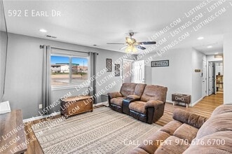 592 E Earl Dr in Pueblo West, CO - Building Photo - Building Photo