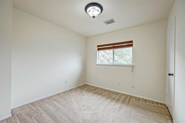 20591 Sycamore Crest Ln