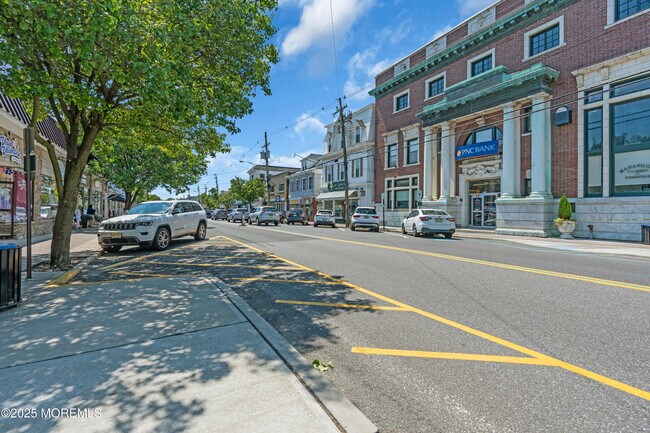 30 Broad St in Manasquan, NJ - Building Photo - Building Photo