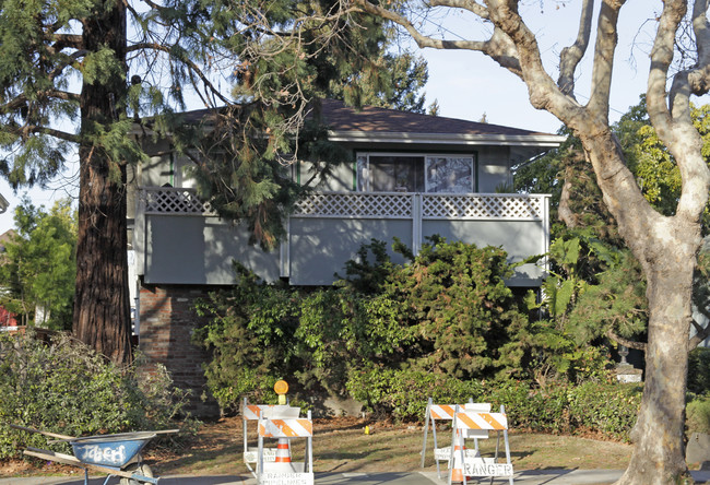 1023 Central Ave in Alameda, CA - Building Photo - Building Photo