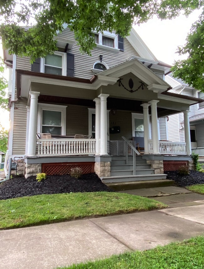 131 Rosedale St, Unit 131 rosedale St in Rochester, NY - Foto de edificio - Building Photo