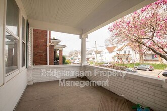 1104 Huffman Ave in Dayton, OH - Foto de edificio - Building Photo