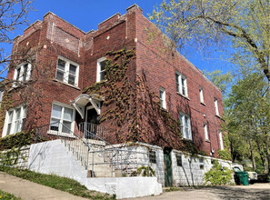 419 Campbell St, Unit 2 in Joliet, IL - Building Photo - Building Photo