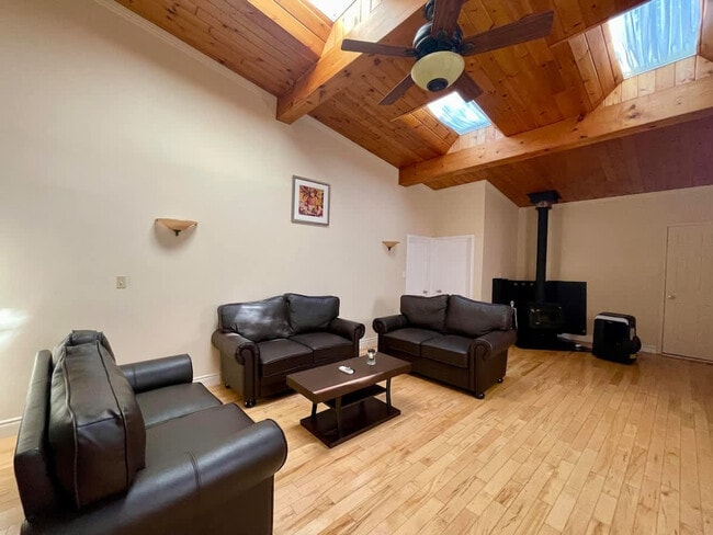 property at 306 Front St W