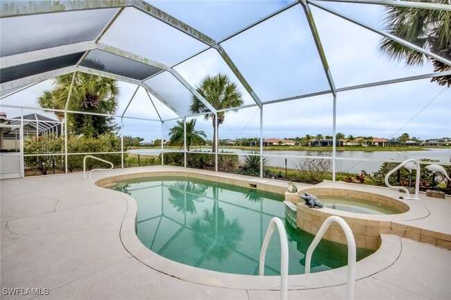 10541 Bella Vista Dr in Ft. Myers, FL - Building Photo - Building Photo