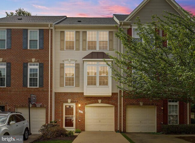 13011 Cordelia Ct in Woodbridge, VA - Foto de edificio - Building Photo