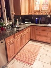 67 Frog Hollow Rd in Califon, NJ - Building Photo - Building Photo