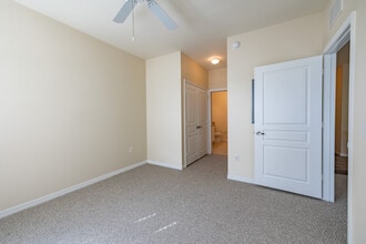Banyan Senior in Port Richey, FL - Building Photo - Interior Photo