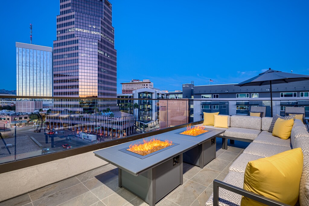 The Flin Apartments in Tucson, AZ