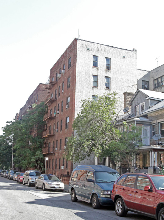 615 Westminster Rd in Brooklyn, NY - Foto de edificio