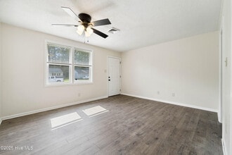 1216 Davis St in Jacksonville, NC - Building Photo - Building Photo