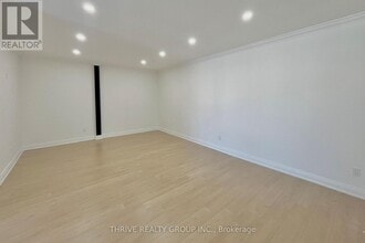 16 Hincks St in St Thomas, ON - Building Photo - Building Photo