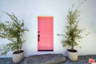24641 Piuma Rd in Malibu, CA - Building Photo - Building Photo