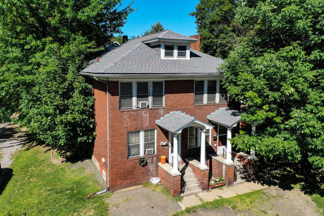 8218-8220 Ohio River Blvd in Pittsburgh, PA - Foto de edificio