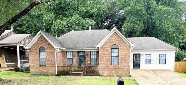 property at 1079 Harpeth Dr