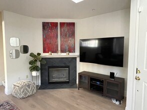 4600 Don Lorenzo Dr, Unit 1 in Los Angeles, CA - Building Photo - Building Photo