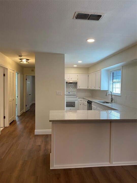 15410 Enid Dr in Austin, TX - Building Photo