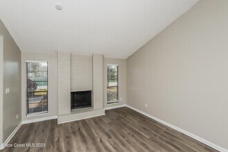 977 Beacon St NW in Palm Bay, FL - Building Photo - Building Photo