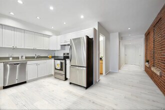 40 E 9th St, Unit 1217 in Chicago, IL - Building Photo - Building Photo