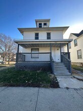 1303 W 2nd St in Waterloo, IA - Foto de edificio - Building Photo