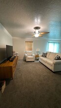690 W Ramsbrook St in Meridian, ID - Building Photo - Building Photo