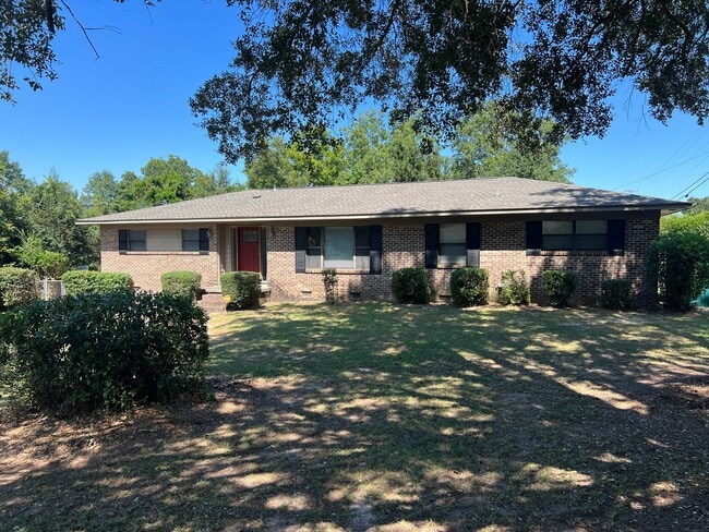 215 Walnut Dr in Enterprise, AL - Building Photo - Building Photo