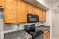 2401 E Rio Salado Pkwy photo'