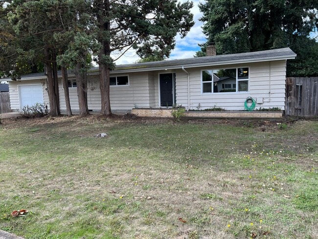 2106 Golden Gardens St in Eugene, OR - Building Photo - Building Photo