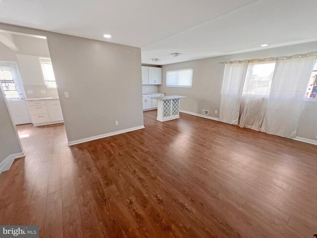 property at 116 Juniper Ct