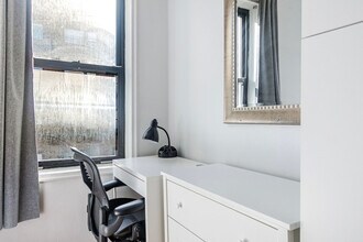 318 E 80th St, Unit SI ID1032025P in New York, NY - Foto de edificio - Building Photo