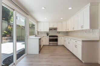 10227 S Autumn Leaf Cir in Magnolia, TX - Foto de edificio - Building Photo