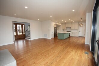 1023 Creekview Dr in Whitefish, MT - Building Photo - Building Photo