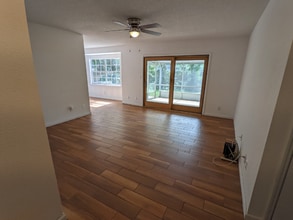 1280 Gallaten Rd in Ormond Beach, FL - Foto de edificio - Building Photo