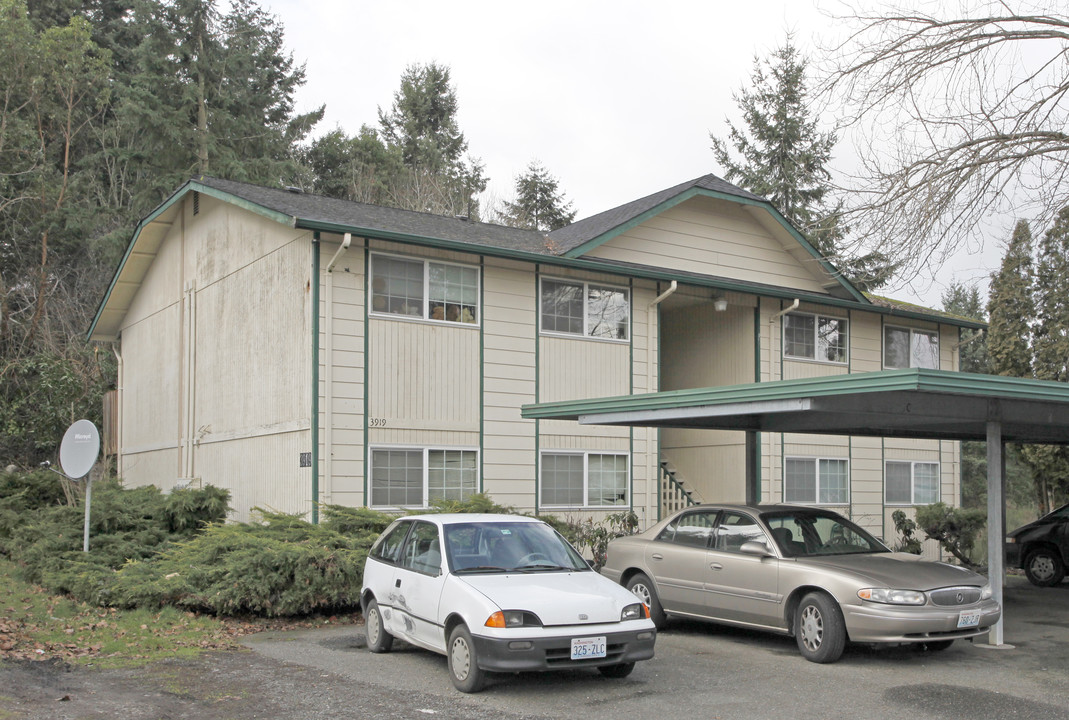 3919 S Mason Loop Rd in Tacoma, WA - Foto de edificio