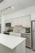 160 Centre Street in Winnipeg, MB - Building Photo - Building Photo
