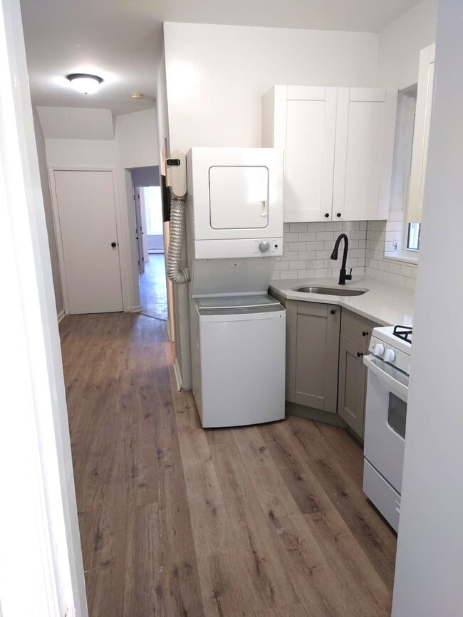 6421 Hudson Ave in West New York, NJ - Building Photo - Building Photo