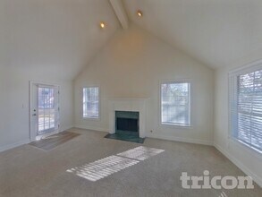 12334 Manson Glass Ct in Fayetteville, GA - Building Photo - Building Photo