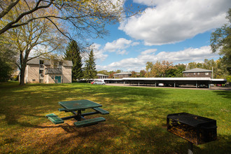 Eastwind Apartments in Ann Arbor, MI - Building Photo - Building Photo