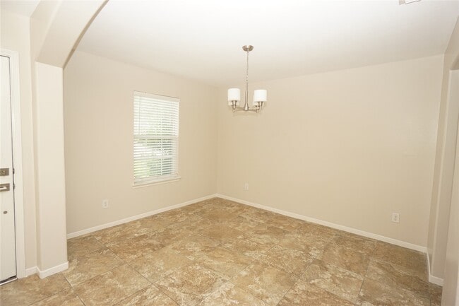 2434 Ranch Hollow Ct